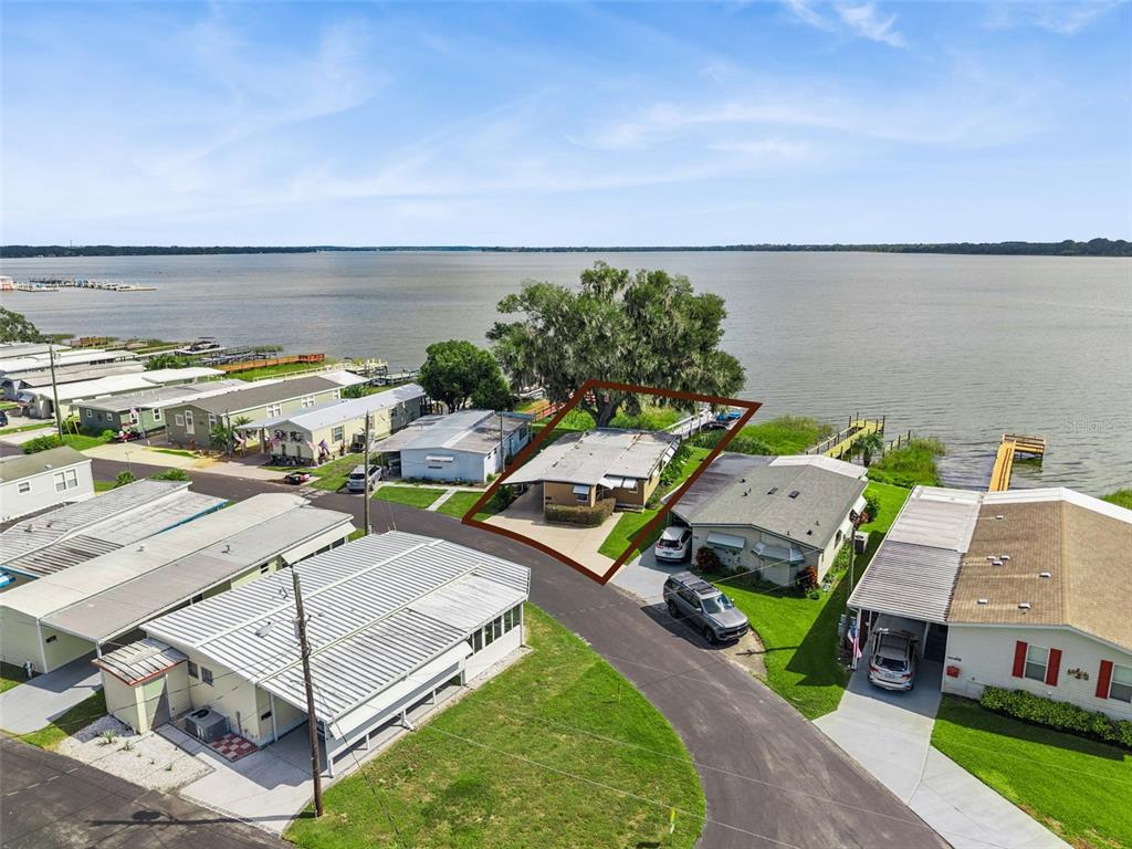 669 Sinclair Circle Tavares, FL 32778 - Photo 10 of 49 Gallery Image 10