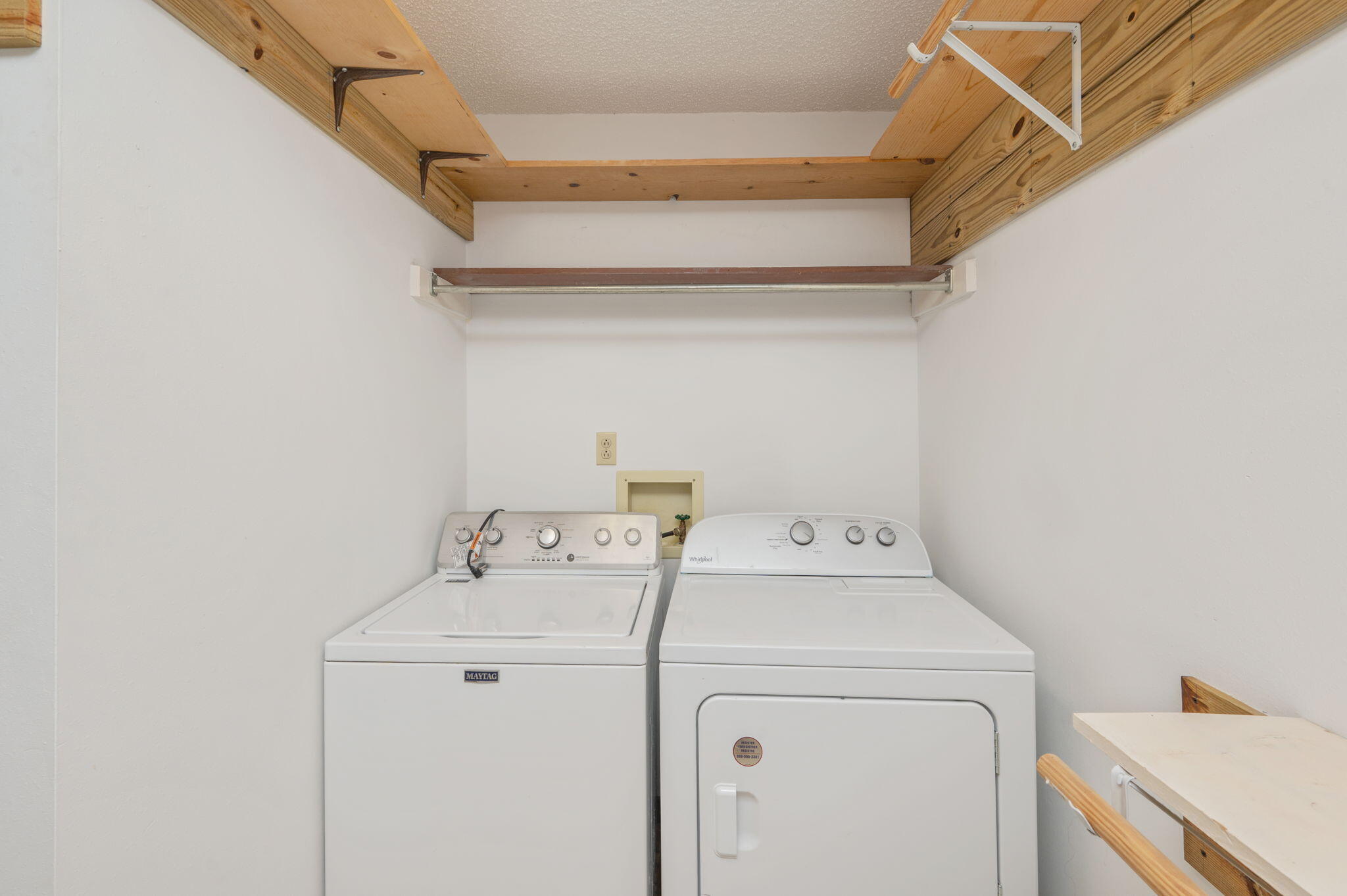5770 Wildwood Road Crestview, FL 32536 - Photo 30 of 39 a utility room with dryer and washer