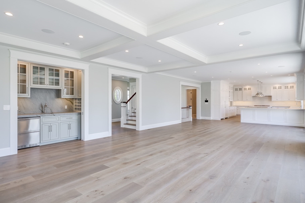 181 Dedham Street Dover, MA 02030 - Photo 6 of 18