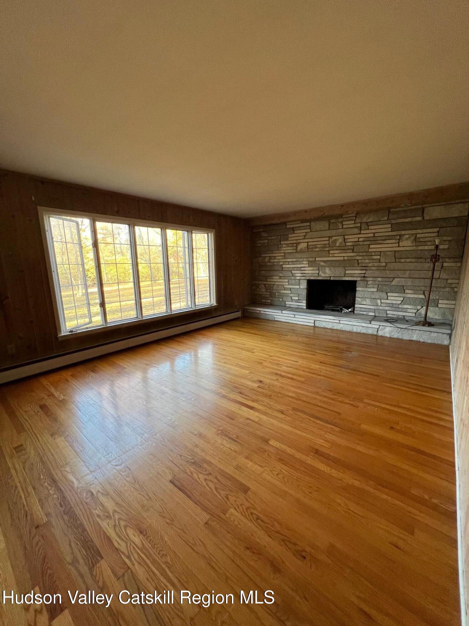 1665 Bulls Head Road Clinton Corners, NY 12514 - Photo 11 of 20 Living Room