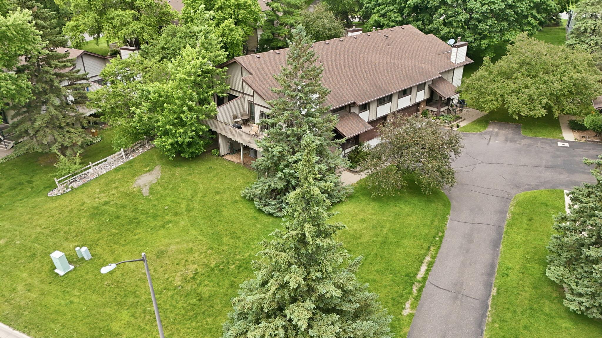 1589 Four Oaks Road Eagan, MN 55121 - Photo 25 of 31