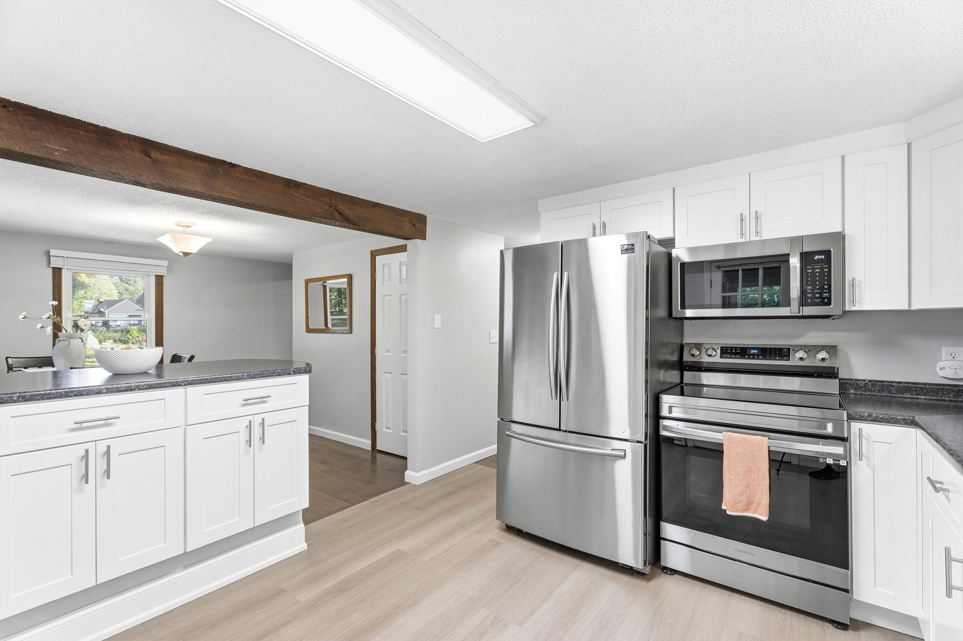 17 Fordway Road Raymond, NH 03077 - Photo 11 of 43 Gallery Image 11