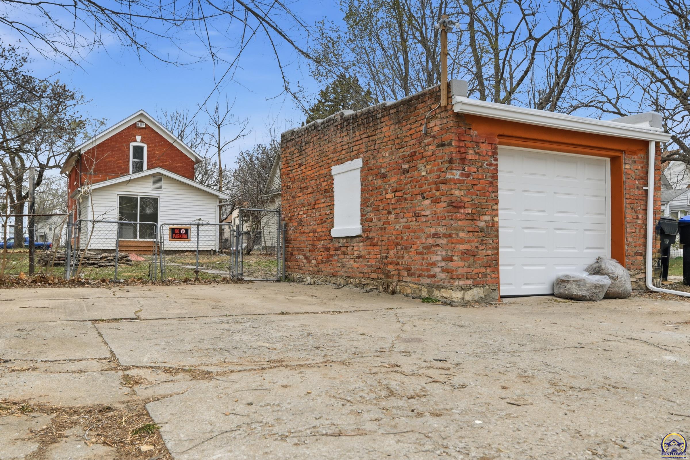 420 Southwest Clay Street Topeka, KS 66606 - Photo 13 of 13