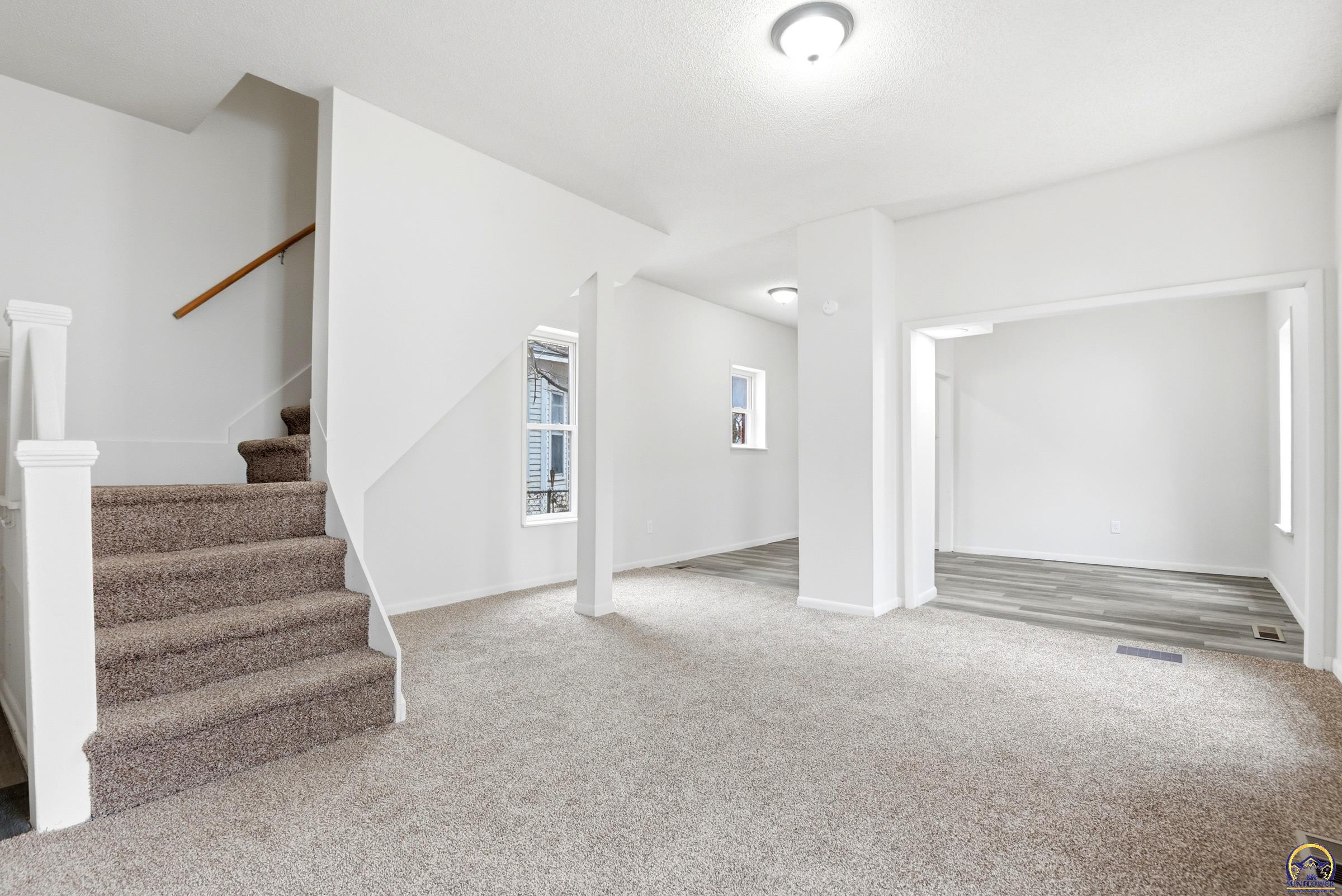 420 Southwest Clay Street Topeka, KS 66606 - Photo 4 of 13