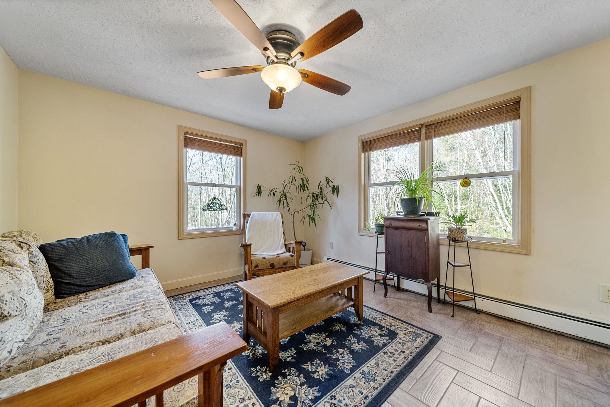 80 Horizon Lane Candia, NH 03034 - Photo 11 of 37