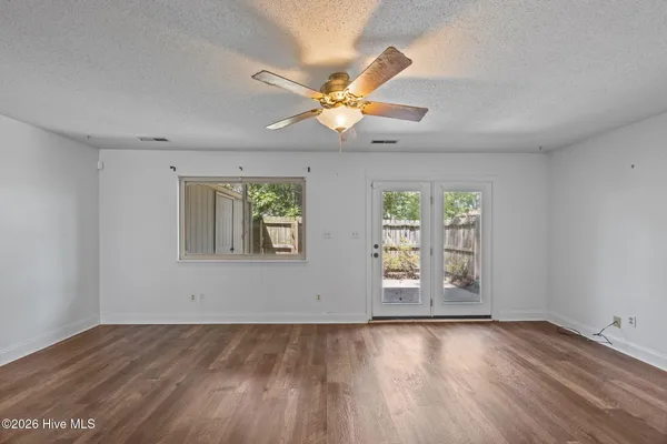 $185,000 | 92 Quarterdeck Townes Townes, Unit TOWNES, New Bern, NC 28562