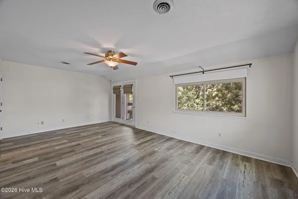 $185,000 | 92 Quarterdeck Townes Townes, Unit TOWNES, New Bern, NC 28562