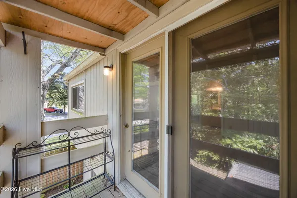 $185,000 | 92 Quarterdeck Townes Townes, Unit TOWNES, New Bern, NC 28562