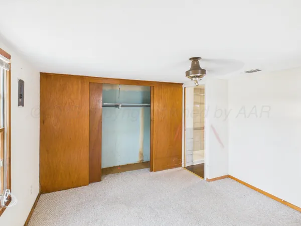 a view of empty room