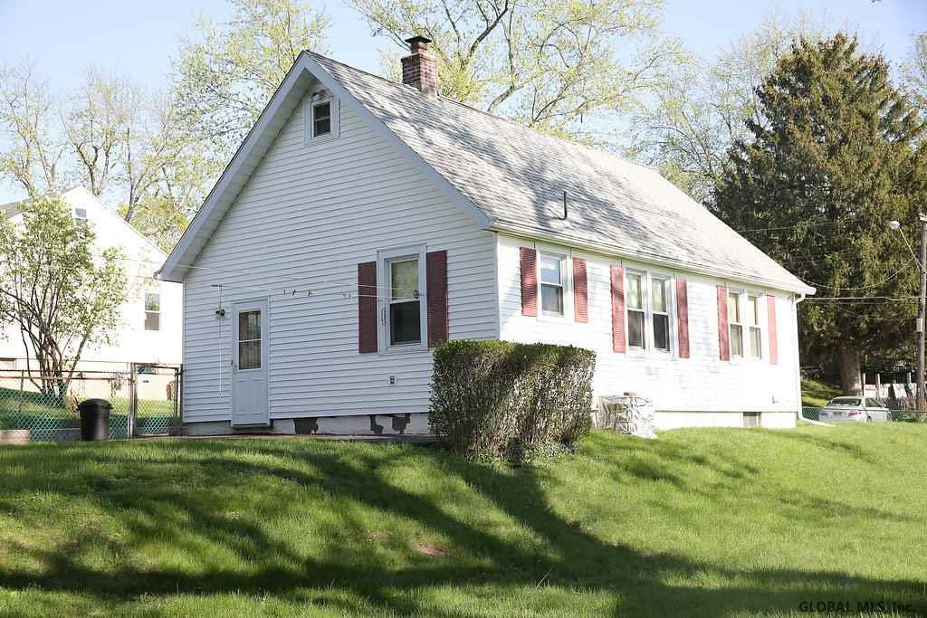 261 Spring Avenue West Rensselaer, NY 12144 - Photo 3 of 15 Photo 3