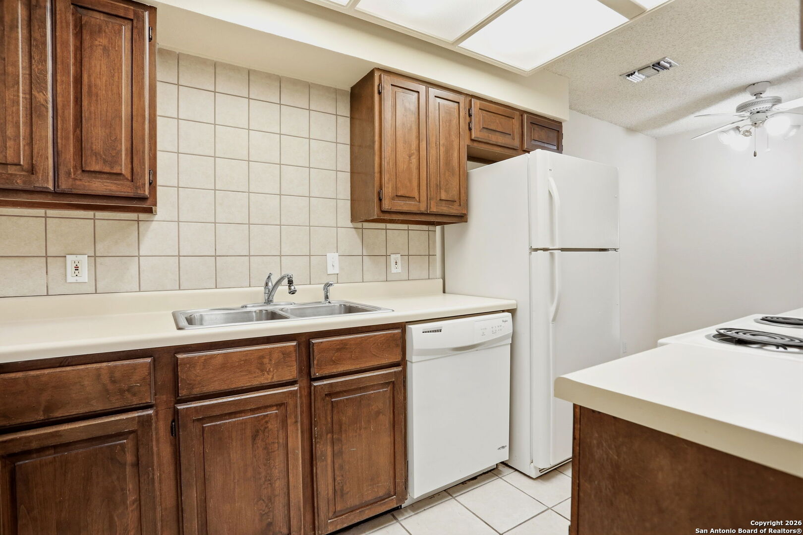 7738 Chambers Road, Unit 907 San Antonio, TX 78229 - Photo 13 of 30