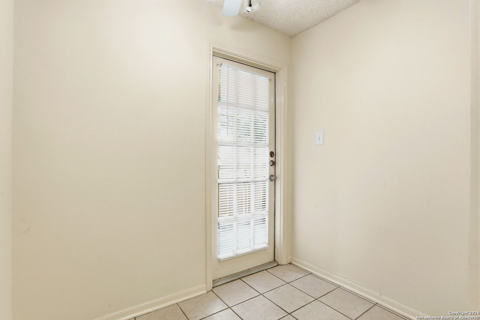 7738 Chambers Road, Unit 907 San Antonio, TX 78229 - Photo 14 of 30