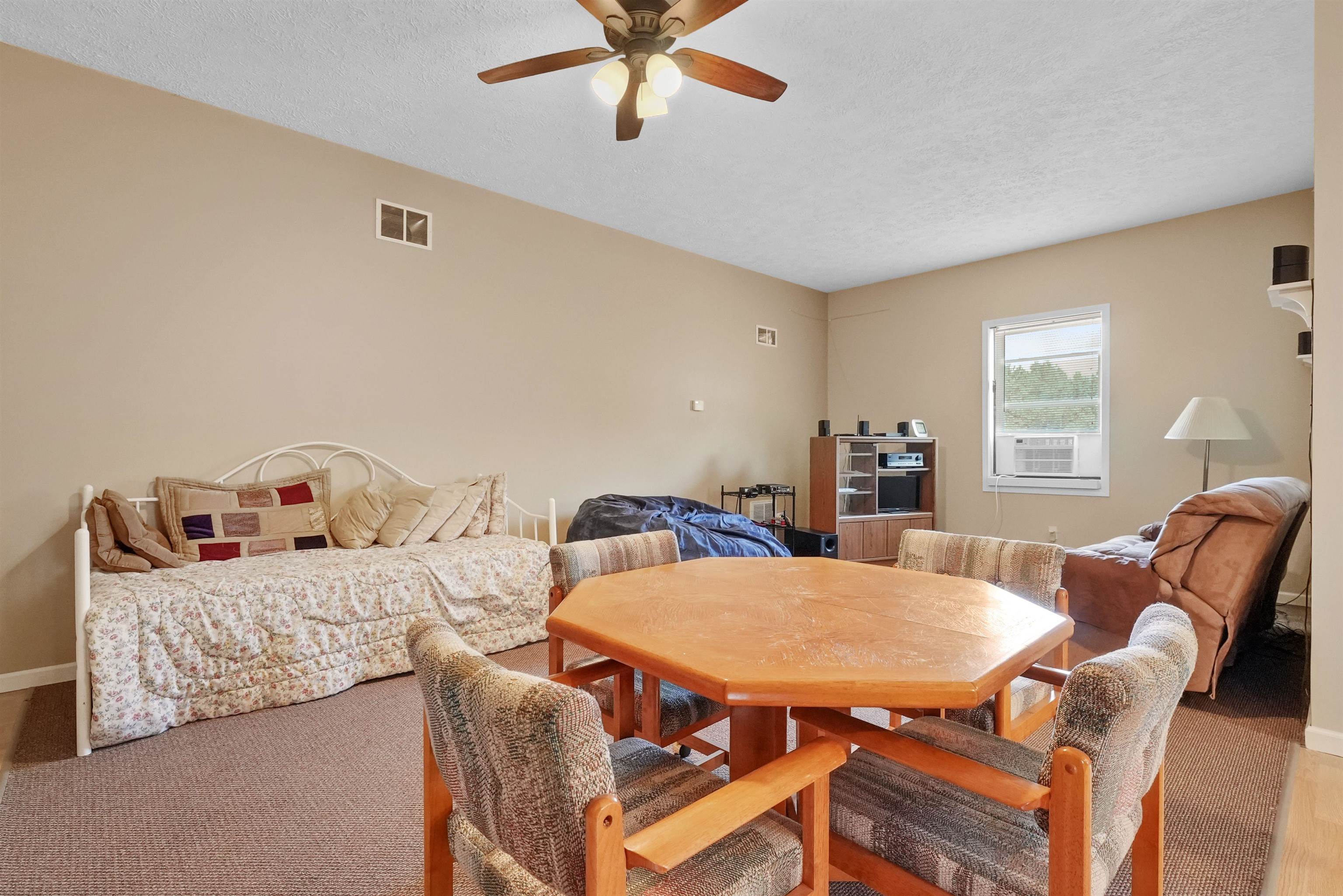 3114 North 17 Road Mesick, MI 49668 - Photo 11 of 22 1902805-10.JPG