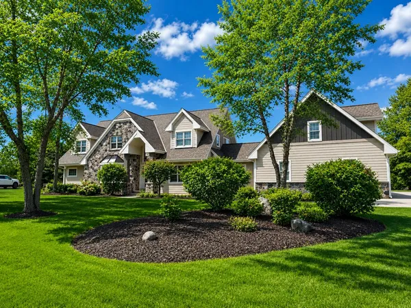$1,100,000 | 1475 Cedarton Parkway, Grafton, WI 53024