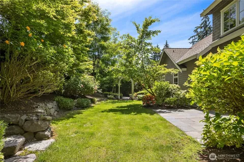 $3,150,000 | 2720 105th Avenue Southeast, Bellevue, WA 98004