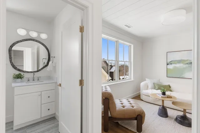 $2,395,000 | 18 Common Court, Unit 18, Lexington, MA 02421