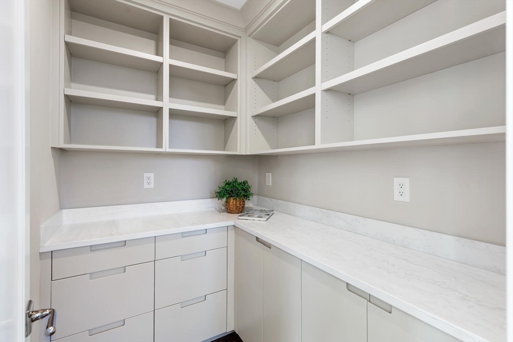 18 Common Court, Unit 18 Lexington, MA 02421 - Photo 18 of 21