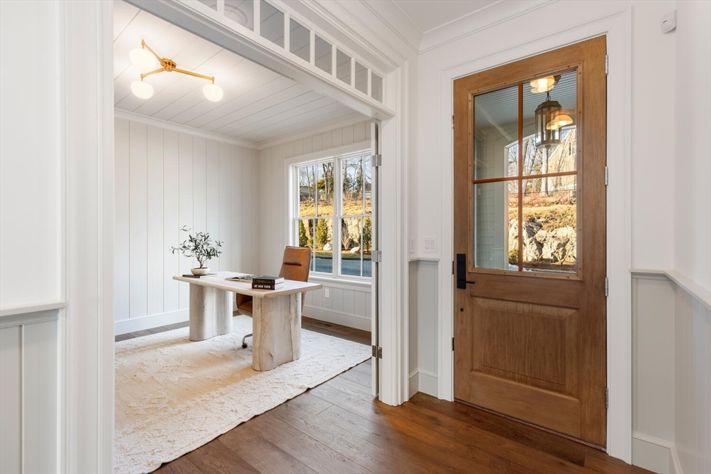 18 Common Court, Unit 18 Lexington, MA 02421 - Photo 2 of 21