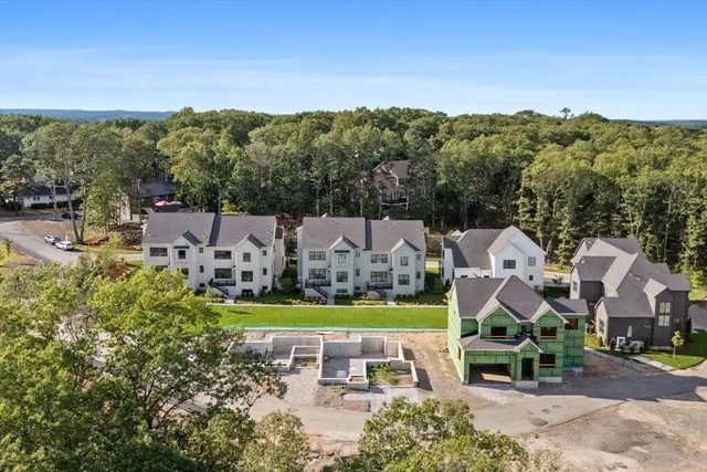 $2,395,000 | 18 Common Court, Unit 18, Lexington, MA 02421