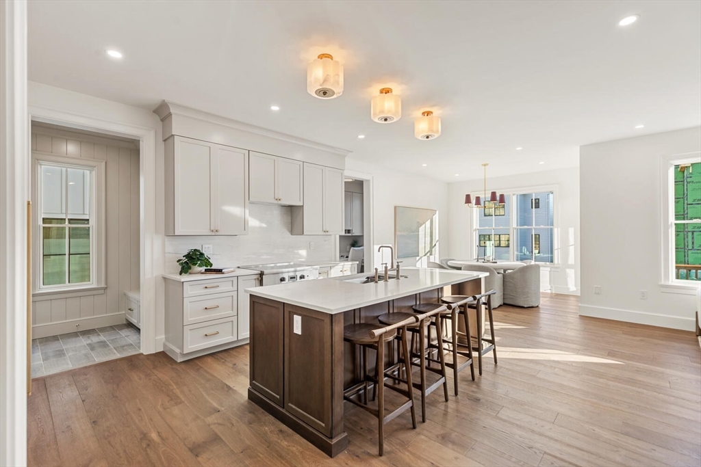 18 Common Court, Unit 18 Lexington, MA 02421 - Photo 3 of 21