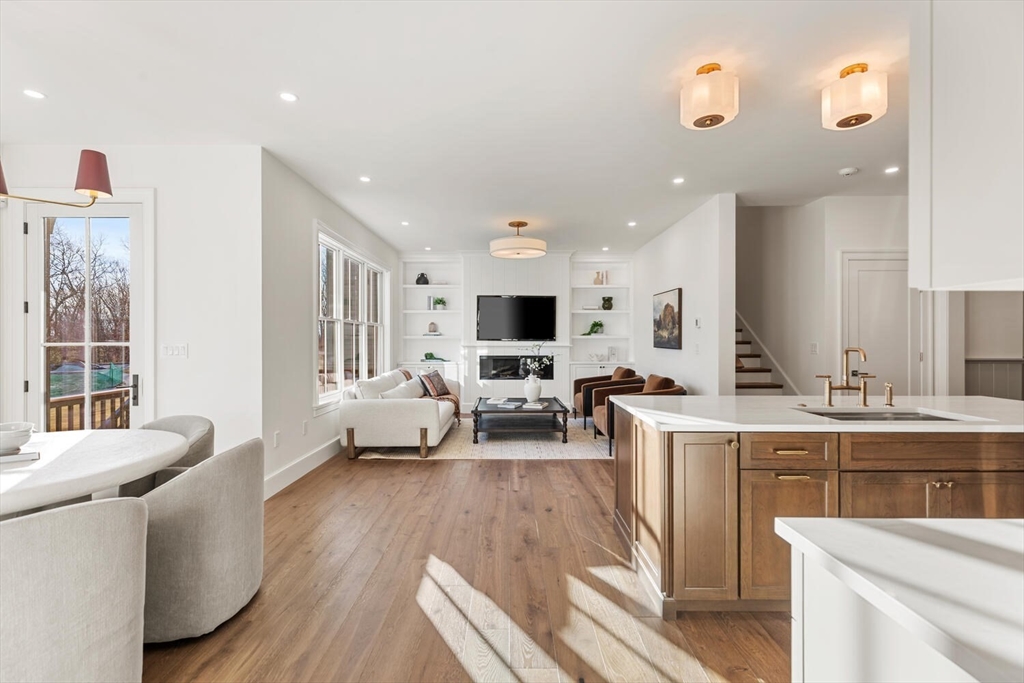 18 Common Court, Unit 18 Lexington, MA 02421 - Photo 5 of 21