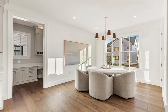 $2,395,000 | 18 Common Court, Unit 18, Lexington, MA 02421