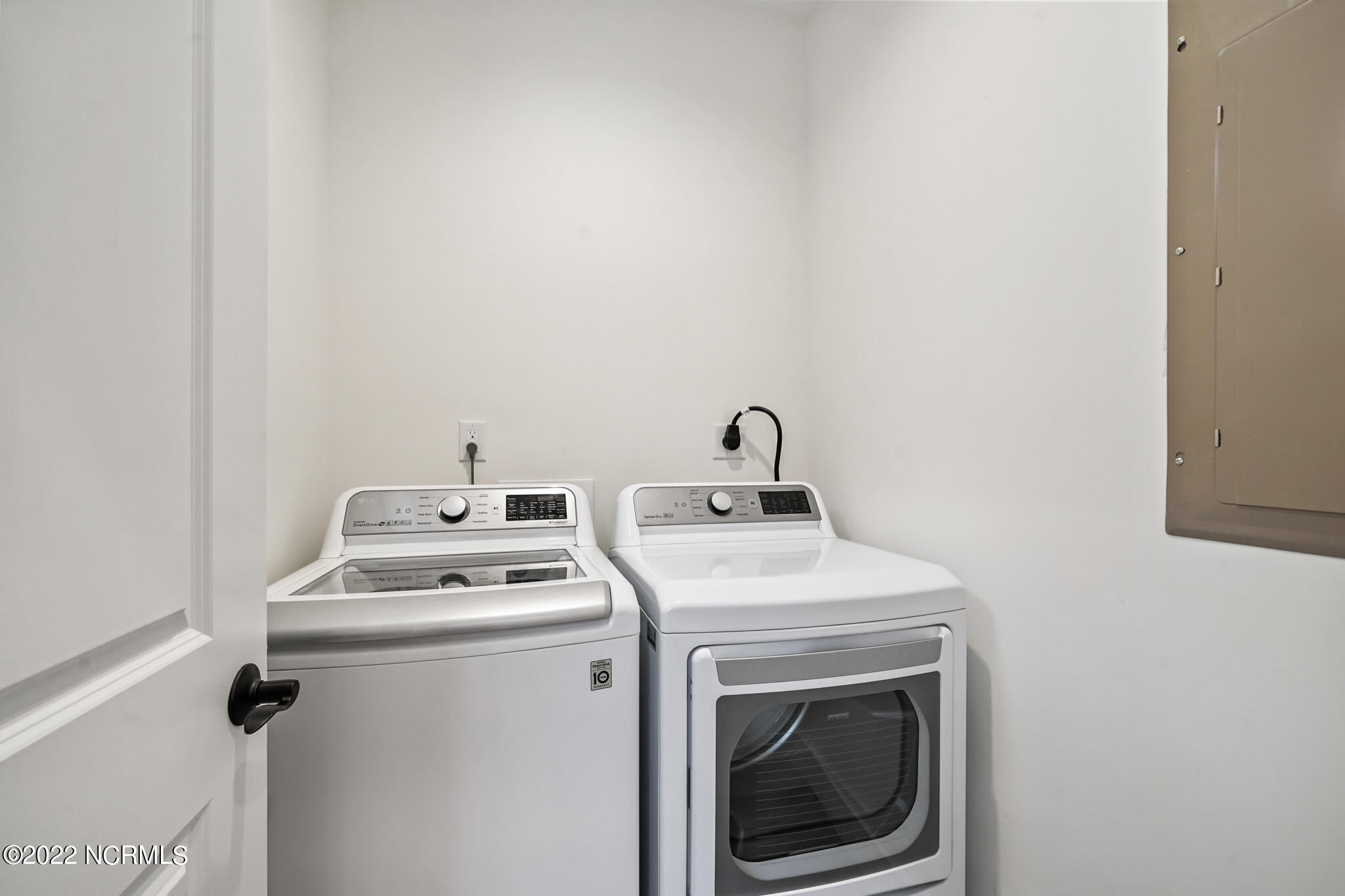 285 Manning Square Southern Pines, NC 28387 - Photo 20 of 46 Laundry Room