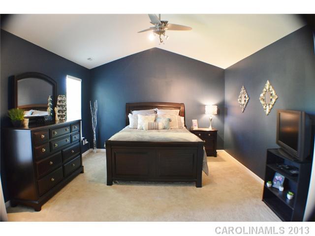 9101 Babbitt Way Charlotte, NC 28216 - Photo 8 of 16