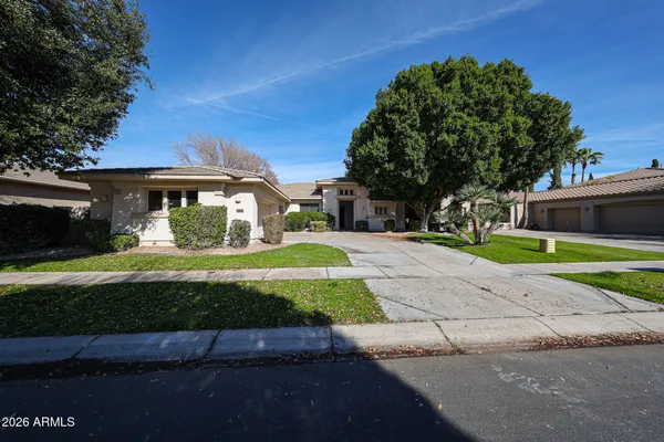 $3,900 | 1710 West Bartlett Way, Chandler, AZ 85248