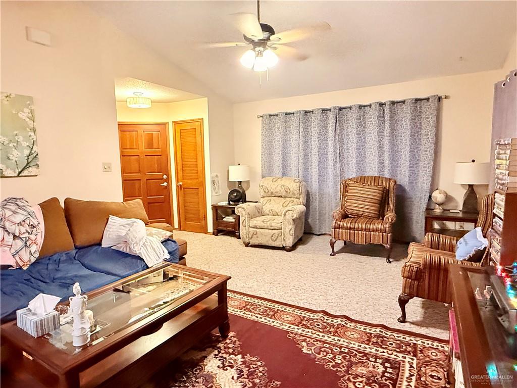 1712 Iowa Street Mission, TX 78572 - Photo 7 of 16