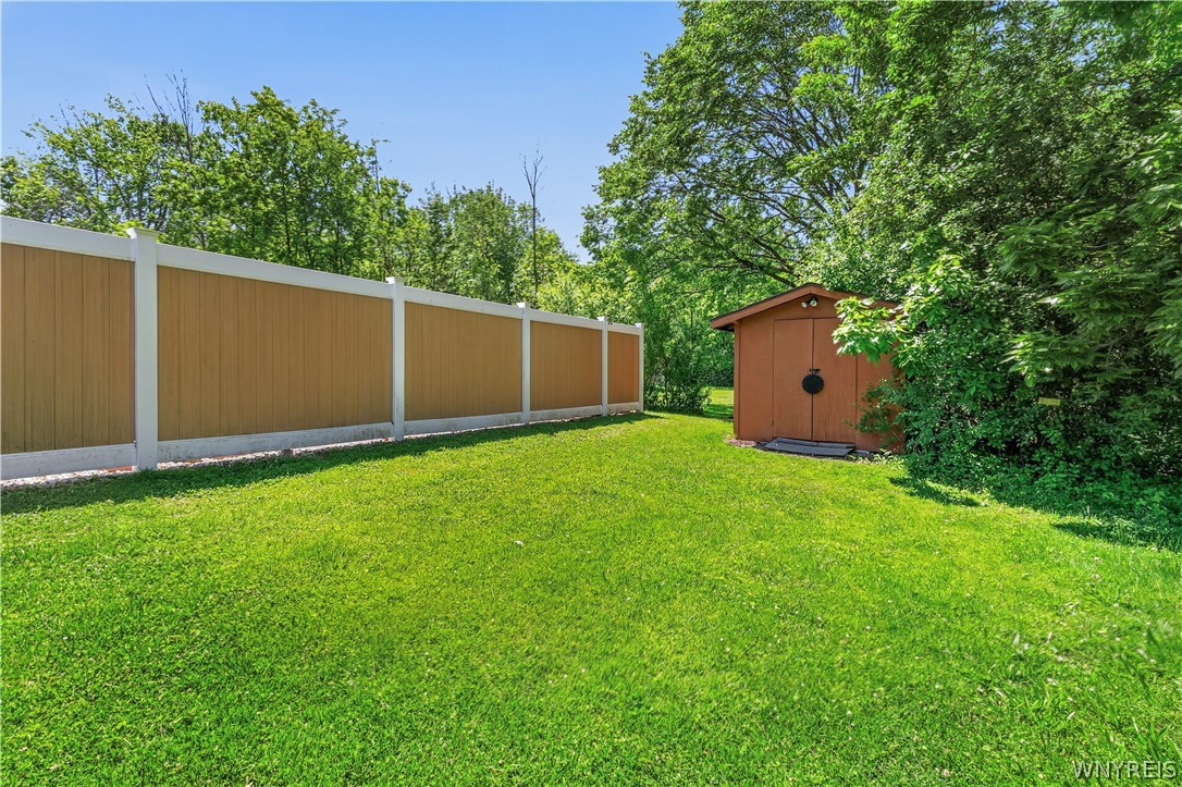 5654 Sterling Road Hamburg, NY 14075 - Photo 29 of 33