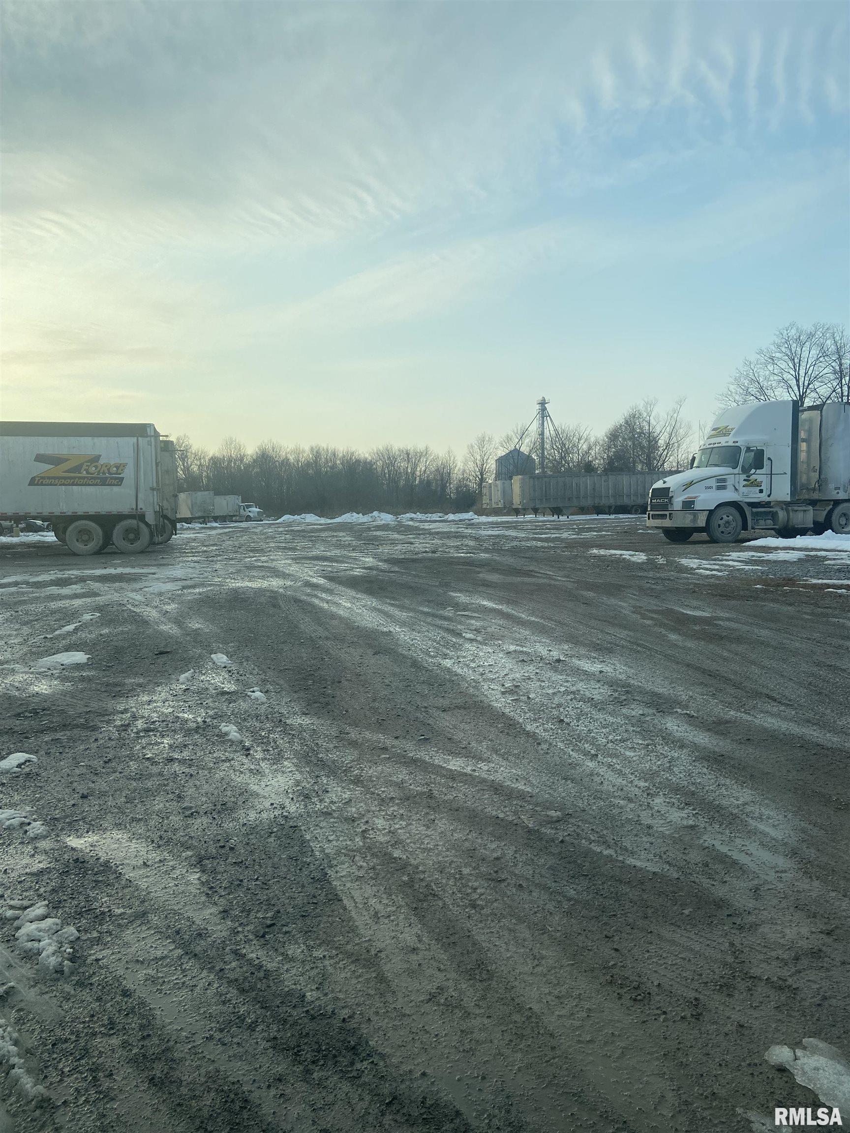 1812 North Court Street Marion, IL 62959 - Photo 2 of 2