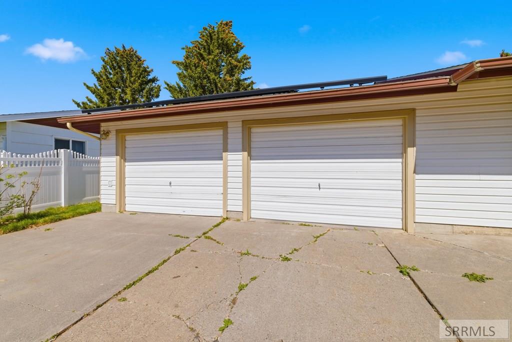 545 Collins Street Blackfoot, ID 83221 - Photo 6 of 57
