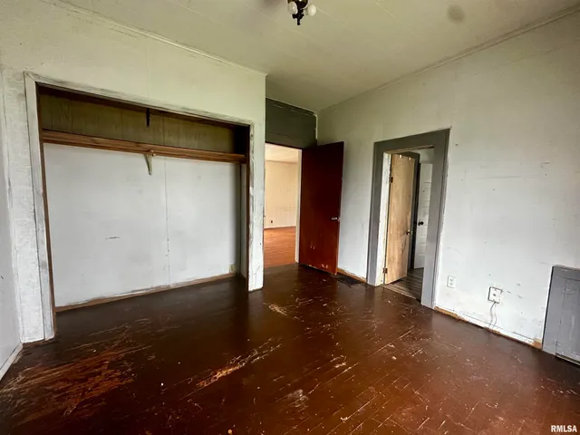 $30,000 | 111 East Walker Avenue, Galatia, IL 62935