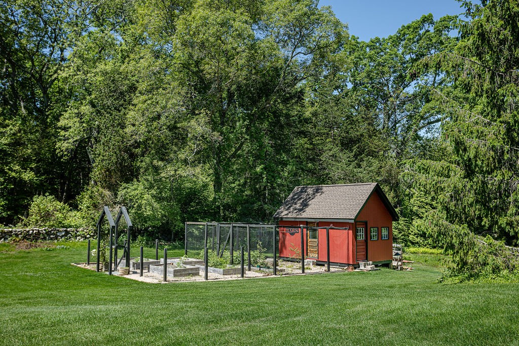 441 Post Road South Kingstown, RI 02879 - Photo 6 of 40