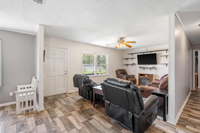 $195,000 | 175 Maria Stuart Lane, Varnville, SC 29944