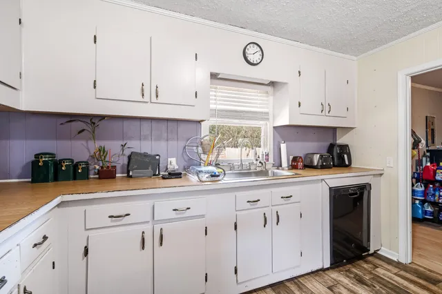 $195,000 | 175 Maria Stuart Lane, Varnville, SC 29944