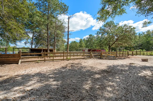 $195,000 | 175 Maria Stuart Lane, Varnville, SC 29944