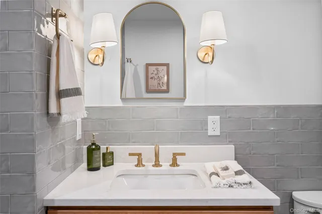 $785,000 | 25 North Riverside Avenue, Unit 211, Croton-on-Hudson, NY 10520