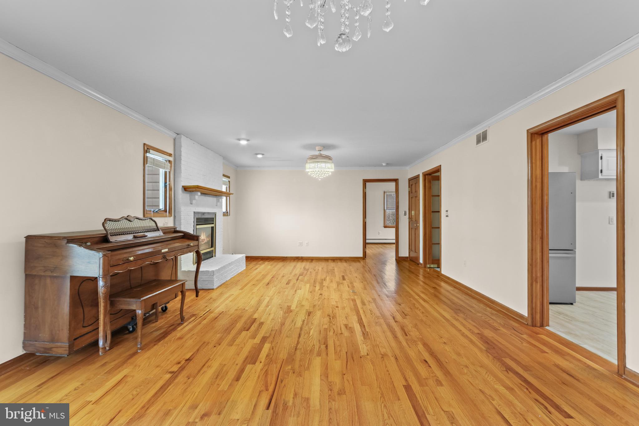 4950 Harvey Road Bethlehem, PA 18020 - Photo 9 of 45