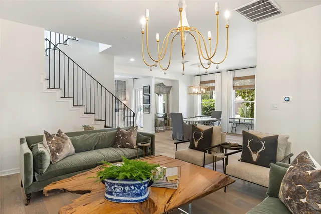 $969,000 | 3815 Gaines Court, Austin, TX 78735