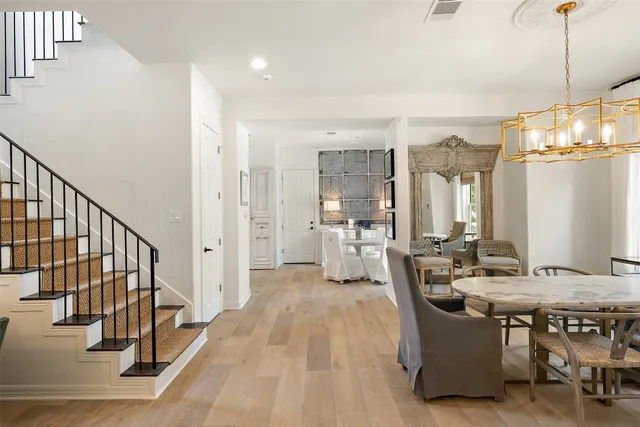 $969,000 | 3815 Gaines Court, Austin, TX 78735