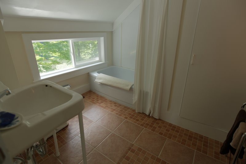 29 Glendale Road Stockbridge, MA 01262 - Photo 14 of 23 a bathroom with a sink and a bathtub