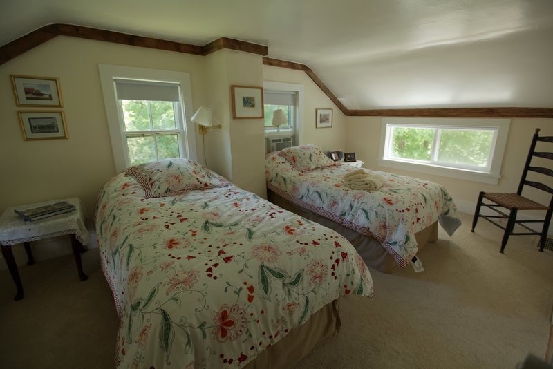 29 Glendale Road Stockbridge, MA 01262 - Photo 10 of 23 a spacious bedroom with two beds and a window