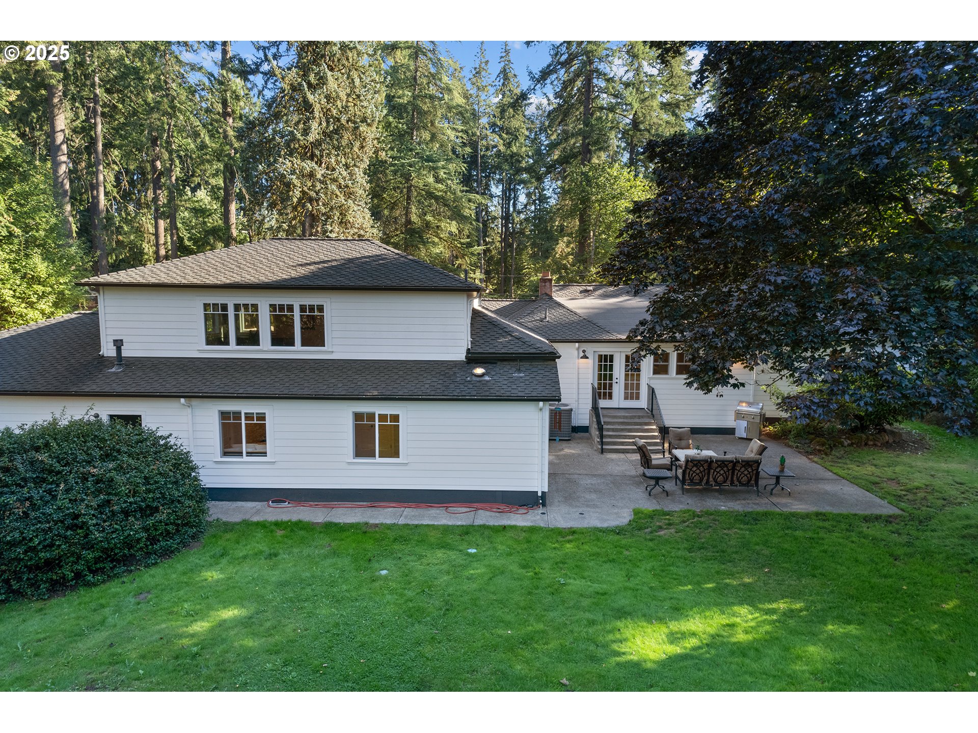 5225 Firwood Road Lake Oswego, OR 97035 - Photo 9 of 44 Gallery Image 9