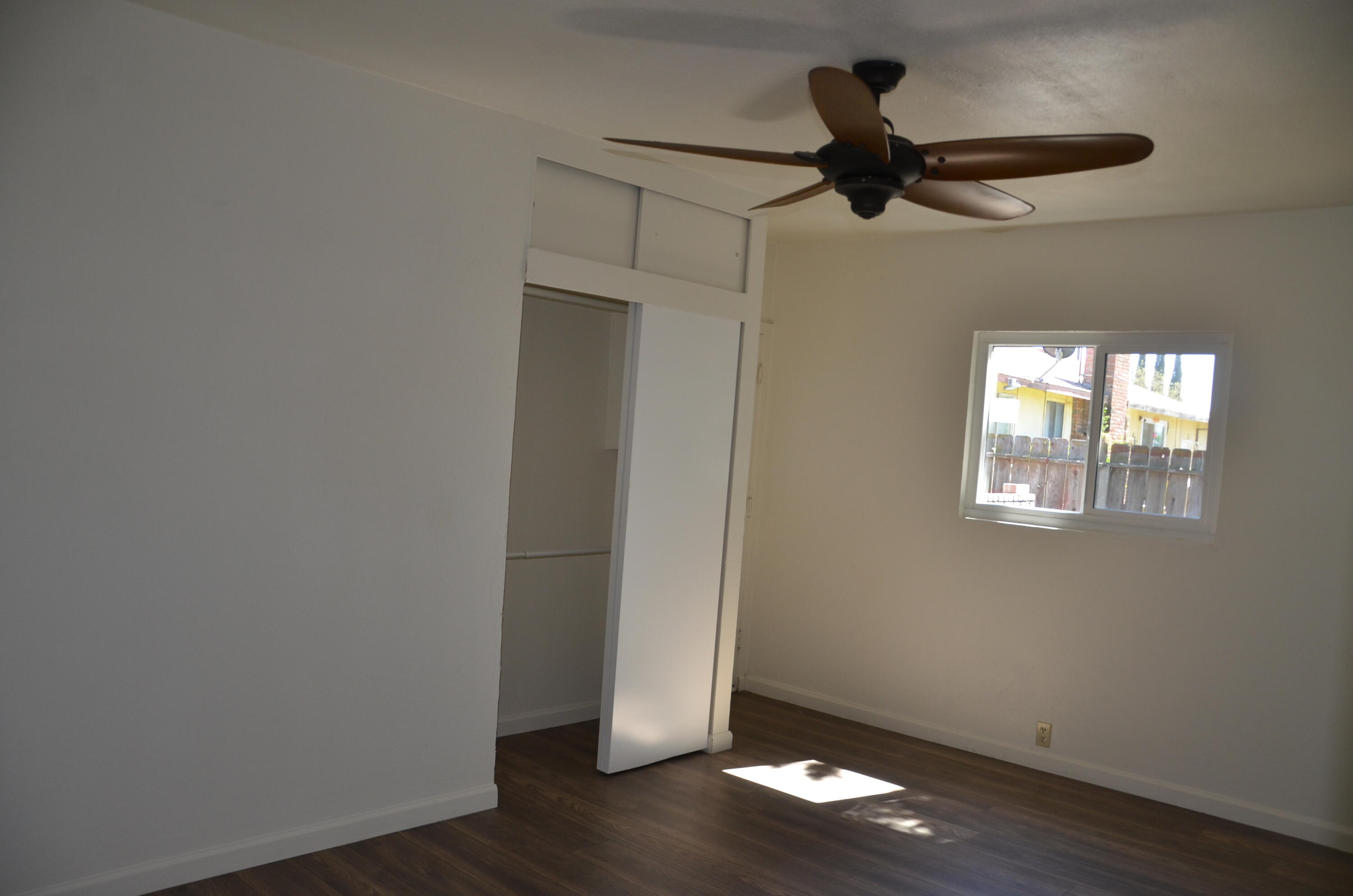 237 Smith Avenue Lemoore, CA 93245 - Photo 14 of 26 DSC_5020