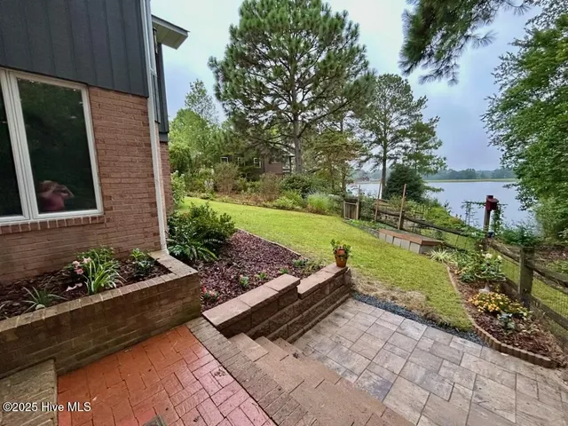 $1,200 | 104 Rolling Hill Court, Unit 1, West End, NC 27376