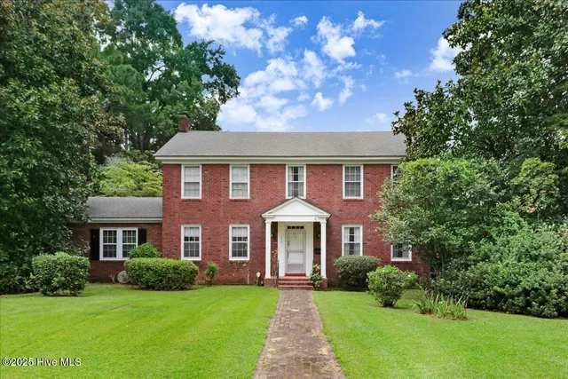 $195,000 | 206 Summit Avenue, Kinston, NC 28501