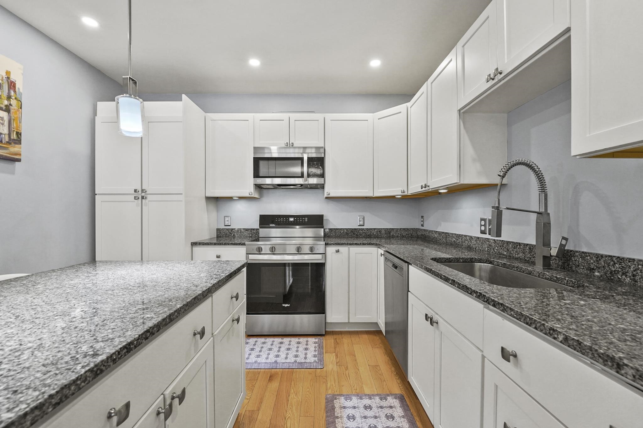 5 Hidden Meadow Road, Unit B Epping, NH 03042 - Photo 12 of 36 Gallery Image 12