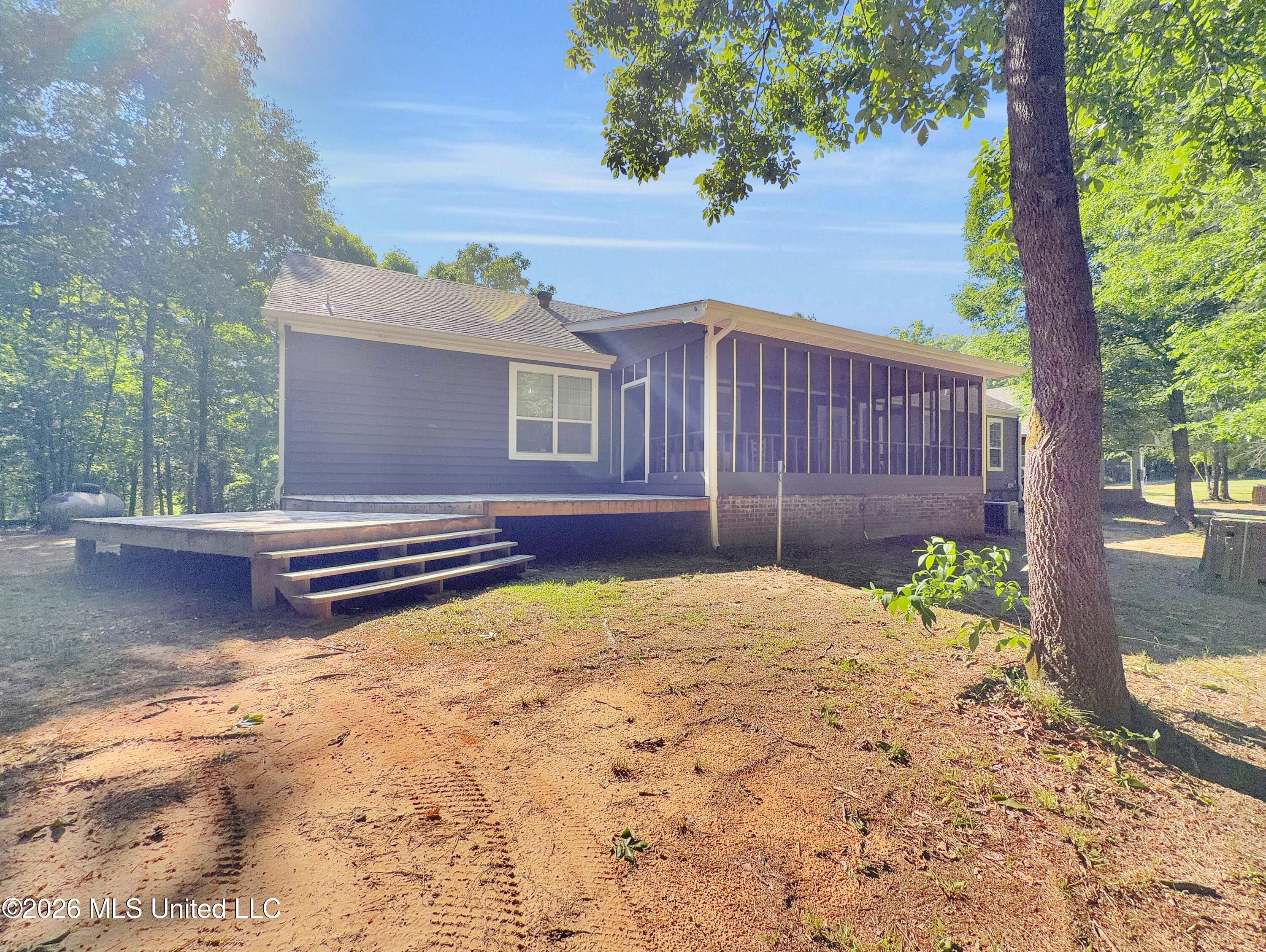 394 Risher Road Carthage, MS 39051 - Photo 6 of 18 6e8a64ee-2f5c-4d2c-b849-6e45c3d83322